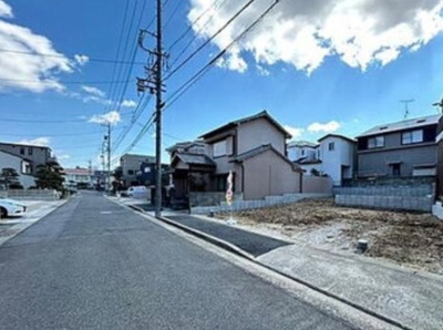 【前面道路含む現地写真】 | KIS名古屋市天白区池場1期全2棟＜新築一戸建て仲介手数料無料＞ | 前面道路含む現地写真です