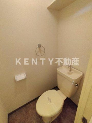 【トイレ】 | エンゼルハイム梅屋敷第２ | ゆったりとした空間のトイレです