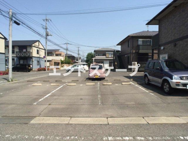 エスポワール　Ａの駐車場|高崎、前橋、伊勢崎エリアのお部屋探しはエンドスケープまで！お客様の理想お聞かせ下さい♪