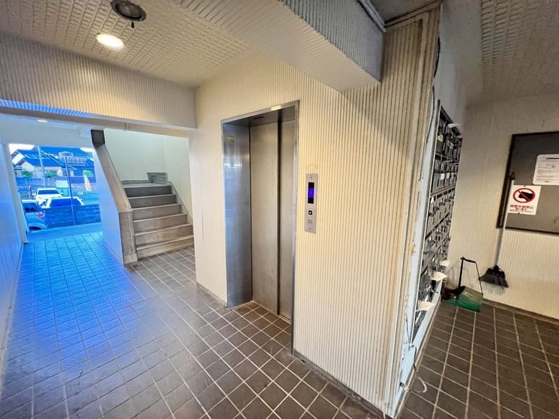 リアライズ新松戸 のロビー