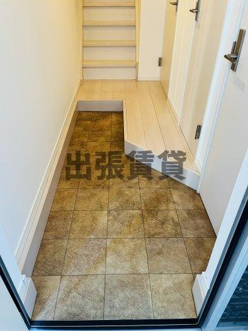 ルークス名古屋の玄関