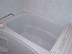 グリーンヒルズⅡの浴室