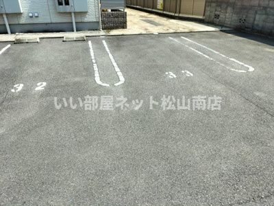 【駐車場】 | レジュ ノワール