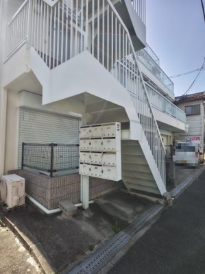 【エントランス】 | 西口マンション | ゆとりのあるエントランスです