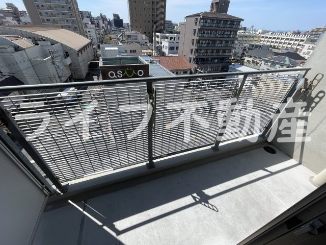 八戸ノ里HIROビルのバルコニー|落ち着いた時間を過ごせるバルコニーです