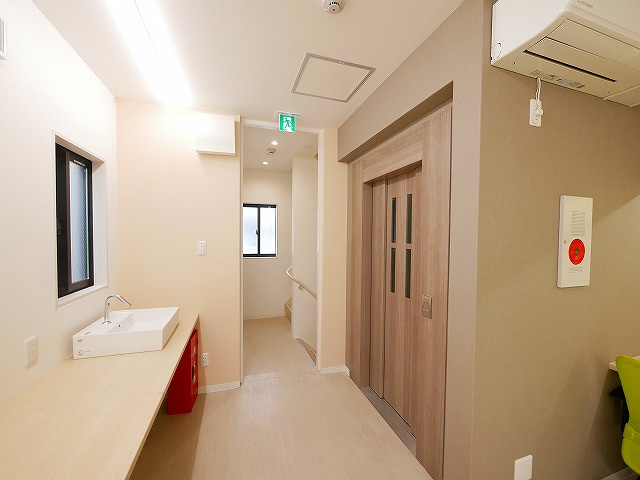 大宮町4丁目事務所の内装