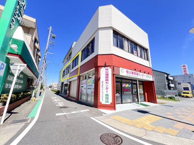 西尾市寄住町貸事務所の外観