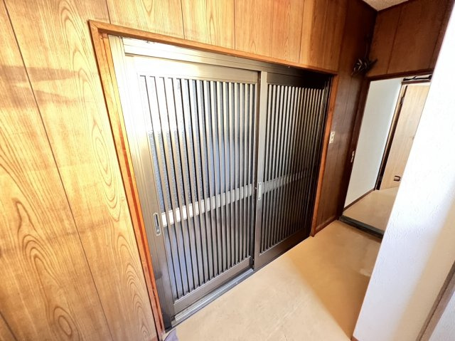 西尾市寄住町貸事務所のバルコニー