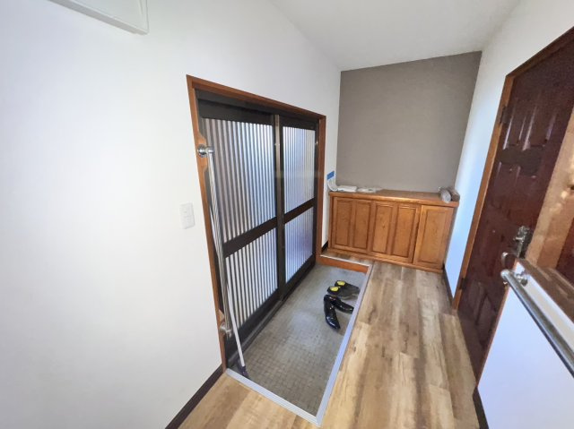 西尾市寄住町貸事務所の内装