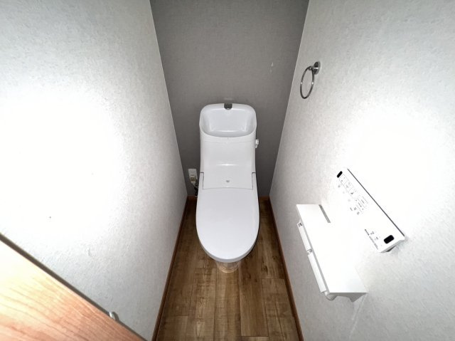 西尾市寄住町貸事務所のトイレ