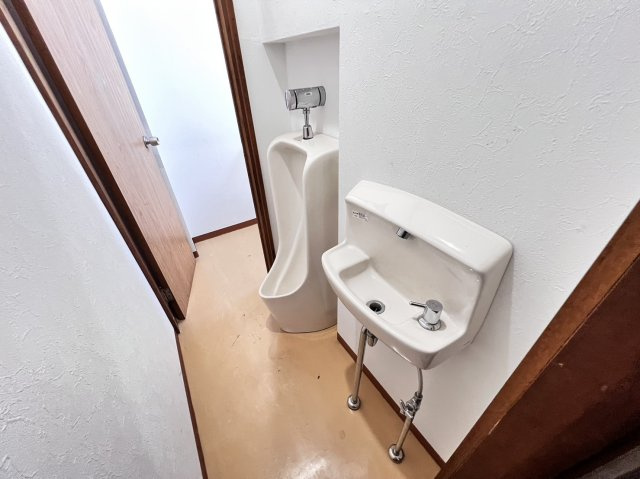 西尾市寄住町貸事務所のその他