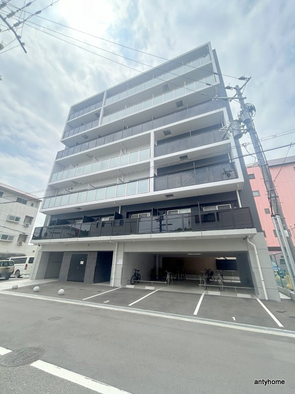MJC大阪ラフィーネ　仲介手数料無料の外観