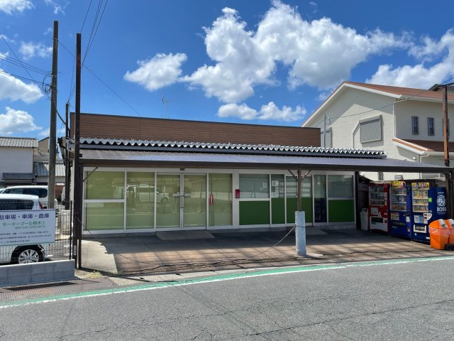 神殿店舗の外観|外観もきれいです