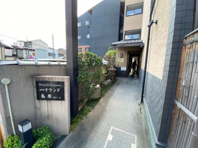 ウィズ大宮通（旧ハイランド島原）のエントランス