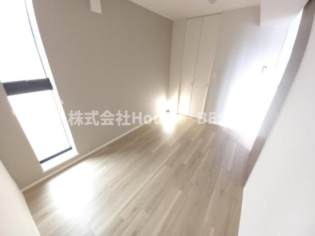 ホワイトメゾン御影中町の寝室
