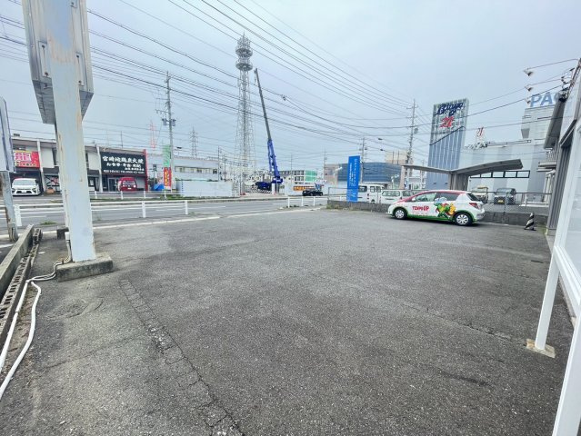 内藤店舗の駐車場