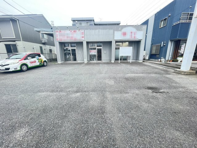 内藤店舗の駐車場