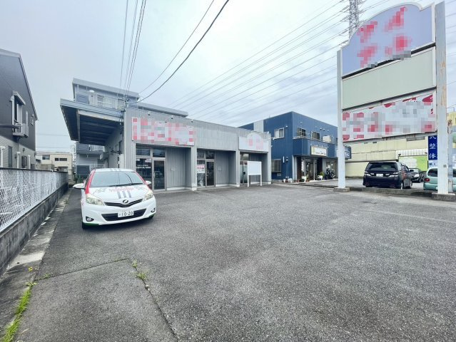 内藤店舗の駐車場