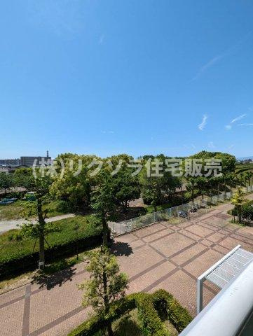 メイプルパーク・スクエア東壱番館の展望|物件からの眺望
■物件内覧・資金計画相談・住宅ローン相談、リフォーム相談、お問合せ受付中■
※当日・翌日のご内覧、ご相談はお電話でのお問合せがスムーズです！