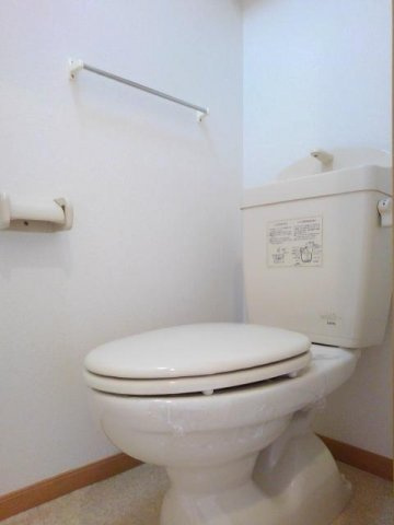 メゾン二見のトイレ|落ち着いたトイレです