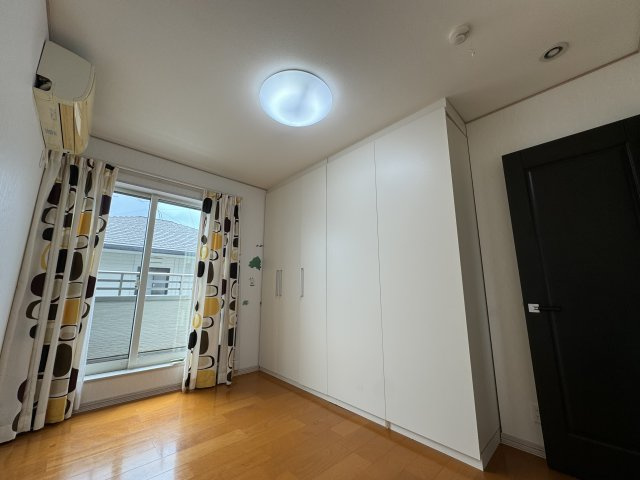 ‐三丁目不動産-　熊谷市中央5丁目の洋室