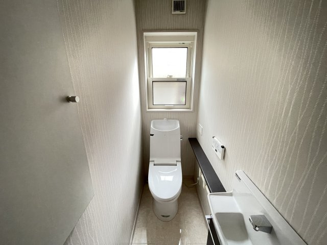 ‐三丁目不動産-　熊谷市中央5丁目のトイレ