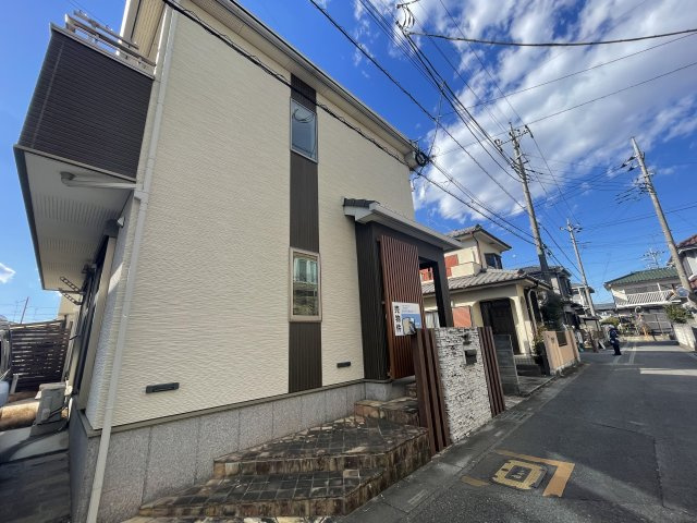 ‐三丁目不動産-　熊谷市中央5丁目の前面道路含む現地写真