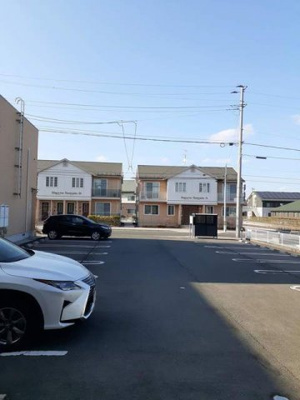 【駐車場】 | パレス・シュティルＢ | 駐車スペースもあります