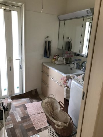 和歌山市栄谷・中古戸建・54566の洗面所