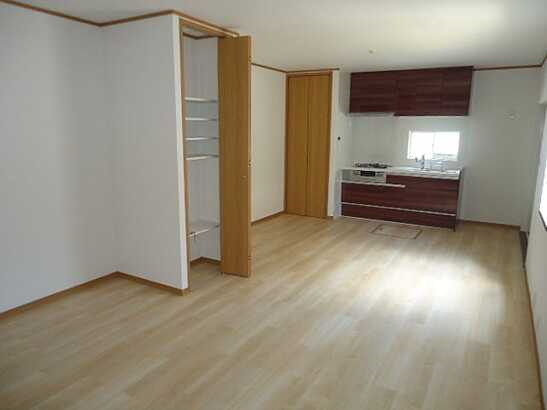 【居間・リビング】