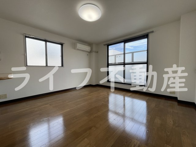 CTビュー八戸ノ里の居間・リビング|使いやすい居間です