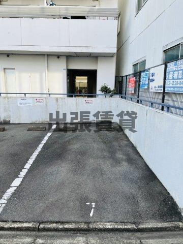 仲介手数料0円！グランデール名古屋の駐車場