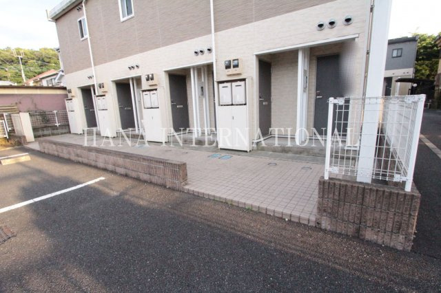 レオパレスWakokoroのエントランス