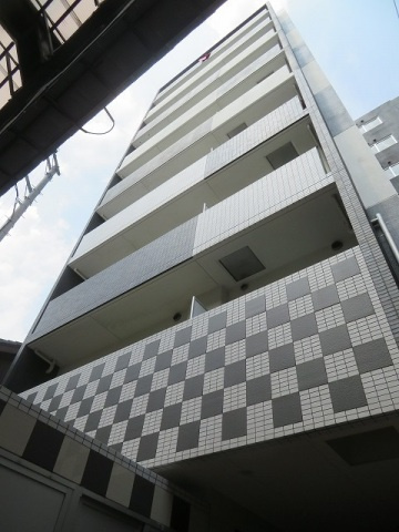 ウインズコート今福西の外観