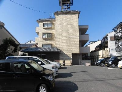 グランハイツ西ノ京の外観