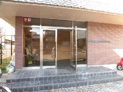 グランハイツ西ノ京の外観