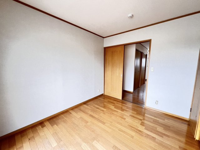 志篭谷町 ハッピーコートの居間・リビング