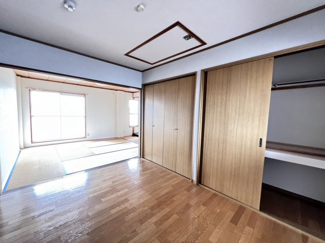 志篭谷町 ハッピーコートの居間・リビング