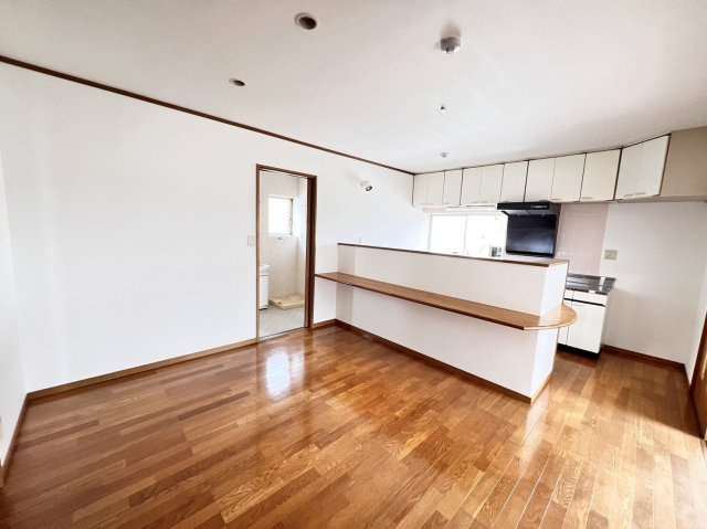 志篭谷町 ハッピーコートの居間・リビング