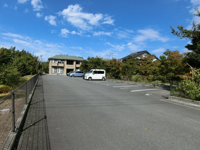 メイプルガーデン　B棟の駐車場