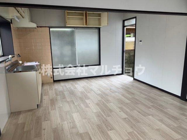 上屋敷一戸建の居間・リビング|リビングです