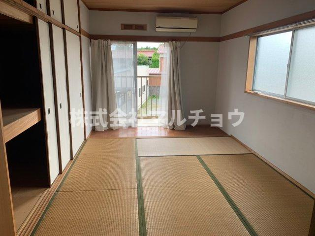 上屋敷一戸建の和室|ゆったりとくつろげる和室です