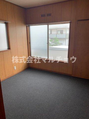 上屋敷一戸建の洋室|洋室です