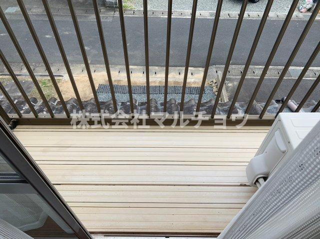 上屋敷一戸建のバルコニー|落ち着いた時間を過ごせるバルコニーです