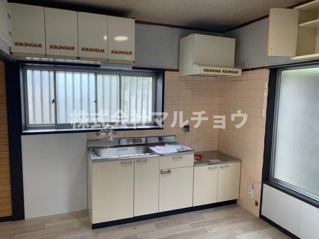上屋敷一戸建のキッチン|使いやすいキッチンです