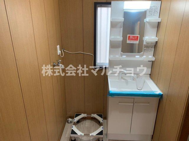 上屋敷一戸建の洗面所|使いやすい洗面所です