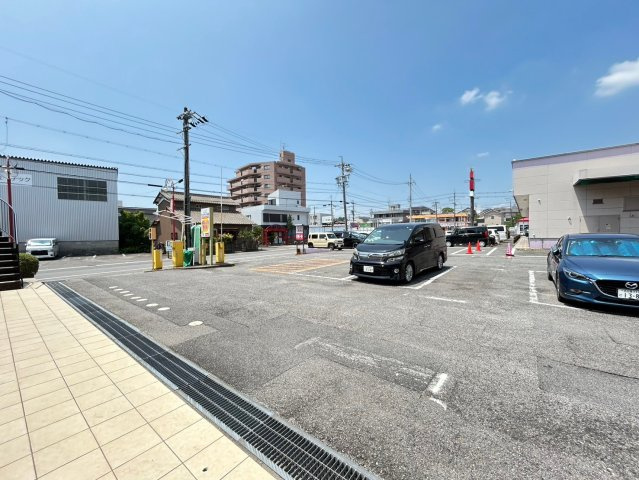 ピボット東浦駅前コートAの駐車場