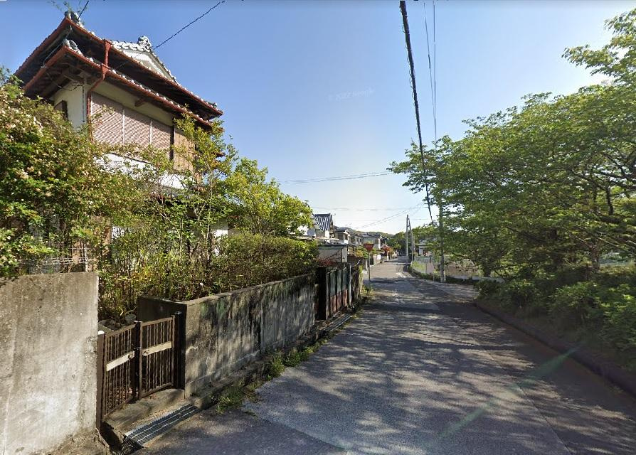 高知市春野町平和の前面道路含む現地写真