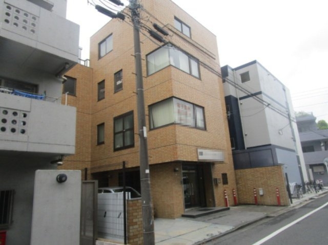 豊島区千早２丁目のビルの外観