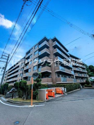 ソフィア枚方公園サニーヴェルデの外観|新しい生活にいかがでしょうか？外観はお住まいの顔になります。こだわりたいポイントですね。外壁塗装や屋根塗装のご相談も承っております。
■現地内覧・資金計画相談・住宅ローン相談もお問合せ受付中■